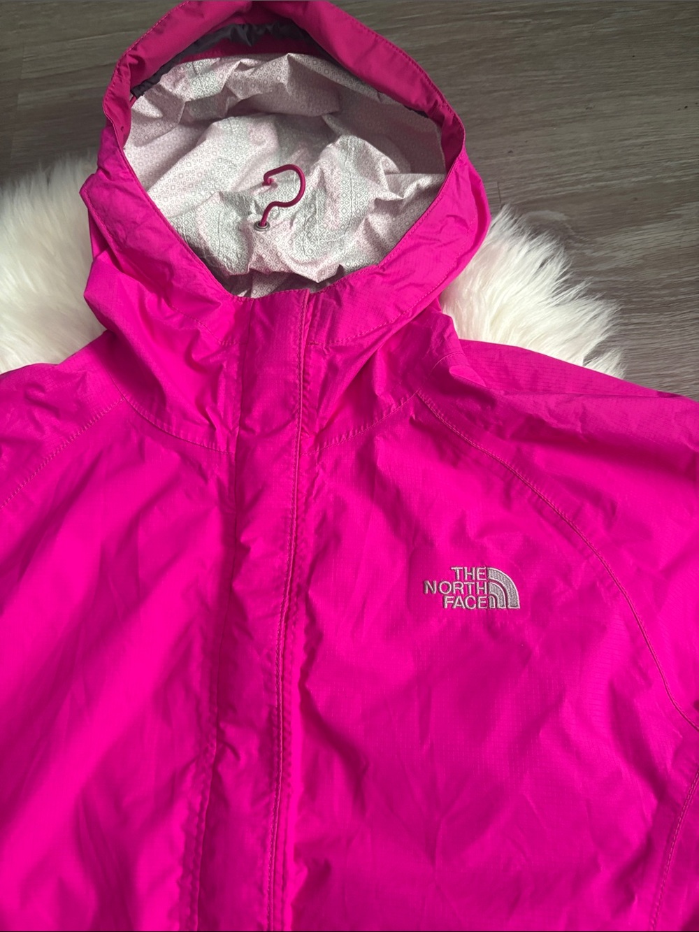 The North Face Hot Pink Hooded Rain Jacket - Picture 2 of 4